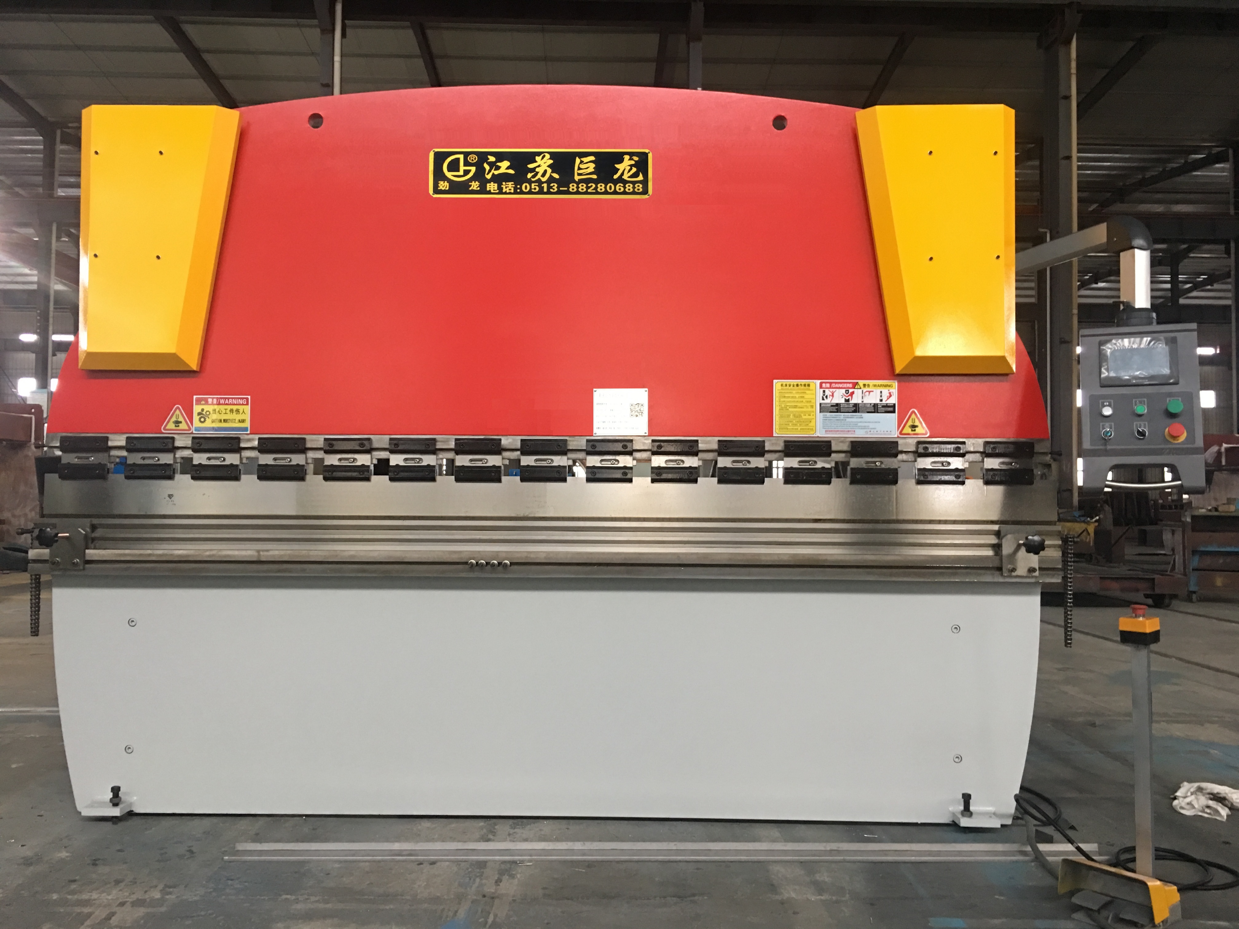 WC67K-125T/3200數(shù)控折彎機(jī)